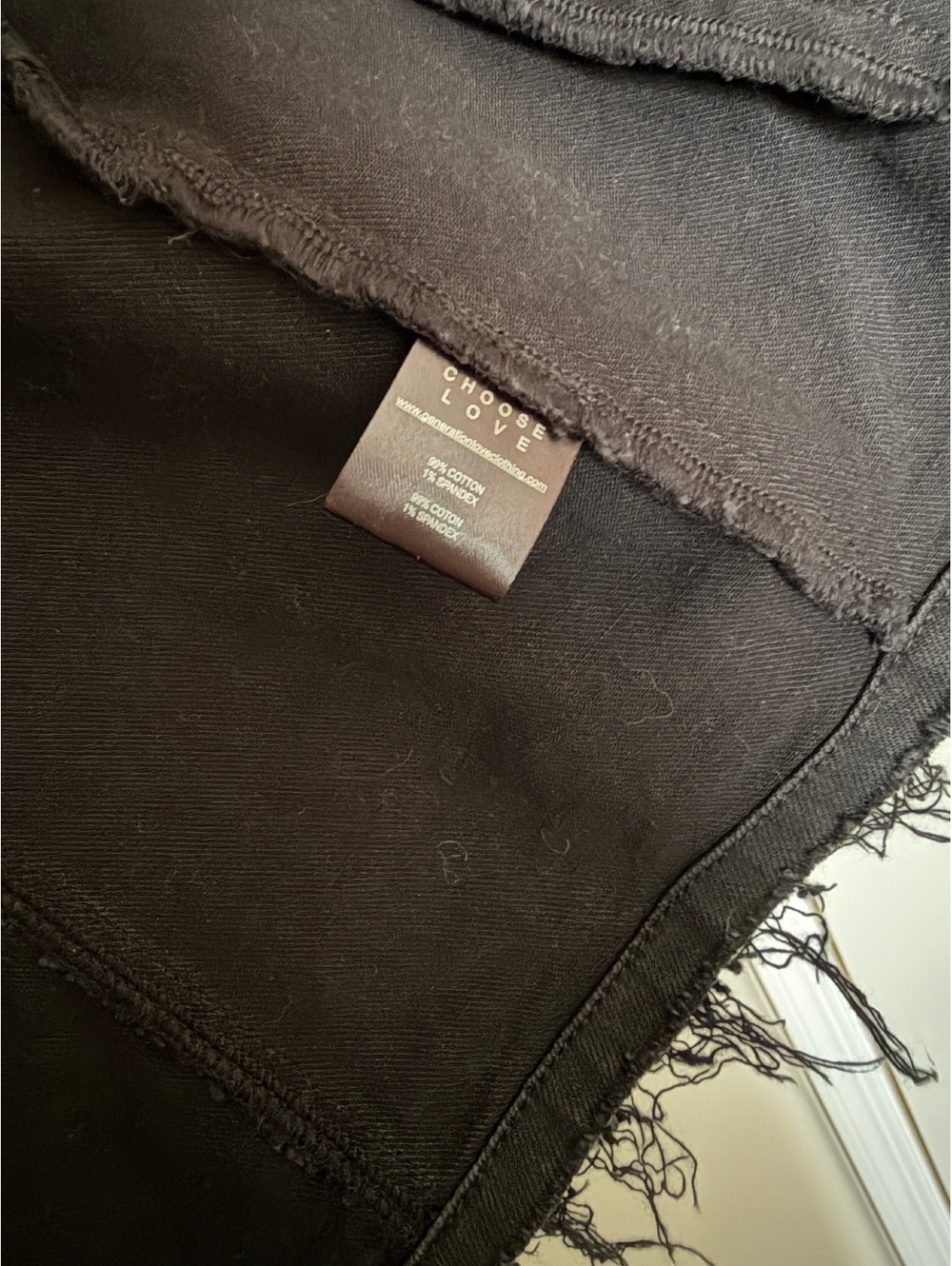 S Generation Love black jacket w/ gold embellishment - Picture 5 of 6
